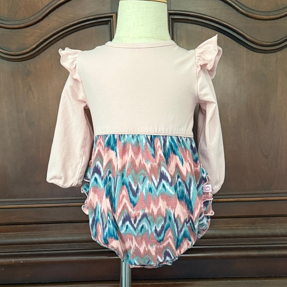 RuffleButts Pink Chevron Bubble Romper 12-18M Baby Girl Ruffle Butt Boutique